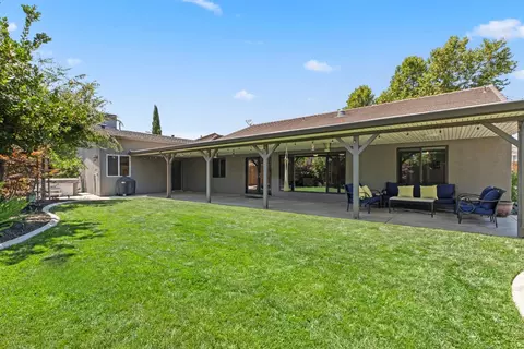 Exterior - 1772 Cheryl Ct, Ripon, CA 95366 photo 8 of 17