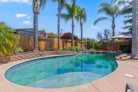 Exterior - 1772 Cheryl Ct, Ripon, CA 95366 photo 13 of 17