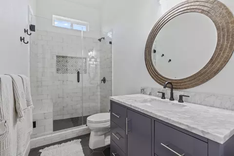Bath - 1772 Cheryl Ct, Ripon, CA 95366 photo 5 of 5