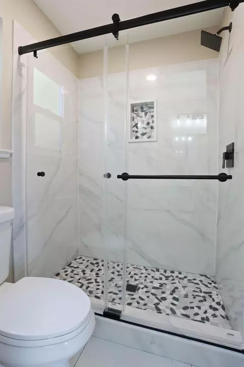 Bath - 1891 S Central Ave, Tracy, CA 95376 photo 4 of 4