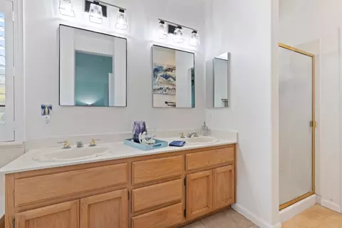 Bath - 5120 Soave Ln, Salida, CA 95368 photo 2 of 2