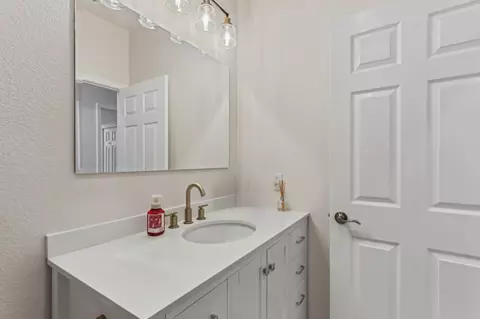 8423 White Spruce Dr, Antelope, CA 95843 photo 32