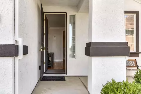 8423 White Spruce Dr, Antelope, CA 95843 photo 3