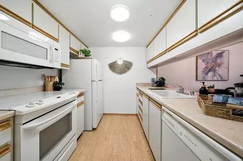 Kitchen - 5494 Roundtree Dr #B, Concord, CA 94521 photo 1 of 3