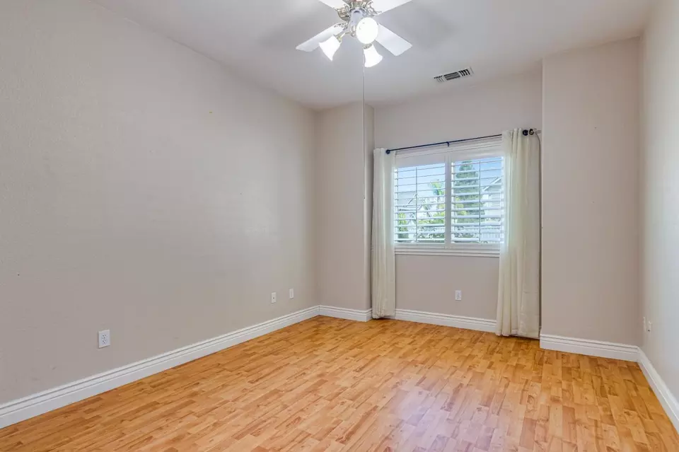 Bedroom - 8754 Springhills Way, Orangevale, CA 95662 photo 6 of 7