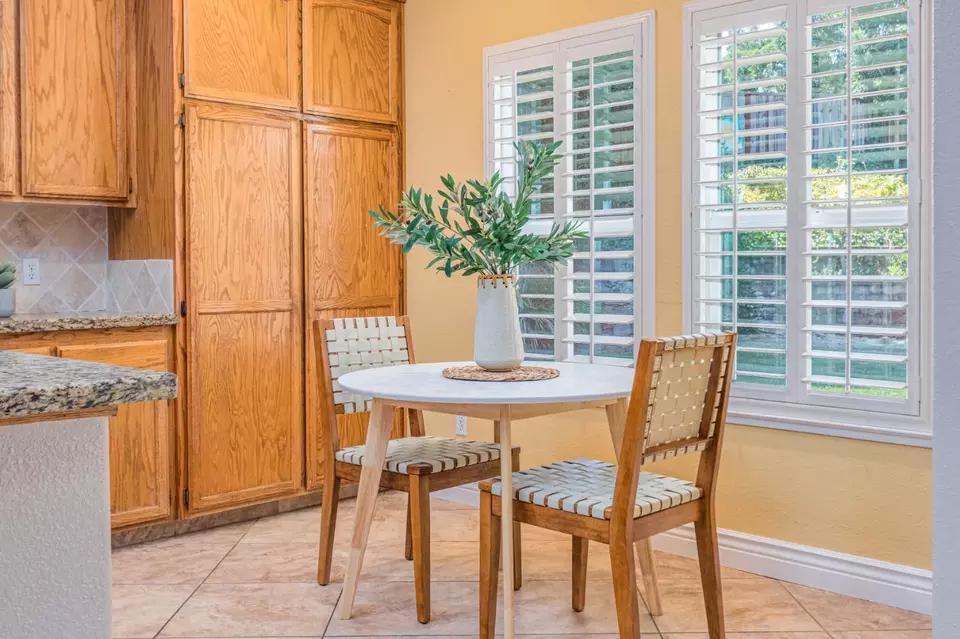 Dining - 8754 Springhills Way, Orangevale, CA 95662 photo 2 of 2