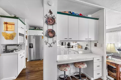 Kitchen - 3817 Moana Way, Modesto, CA 95355 photo 1 of 6