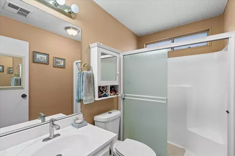 Bath - 3817 Moana Way, Modesto, CA 95355 photo 1 of 2