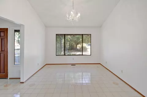 Living - 13091 Cherry Rd, Wilton, CA 95693 photo 2 of 7