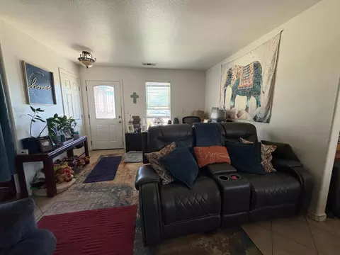 Entry Way - 2526 Roeding Rd, Ceres, CA 95307 photo 1 of 2