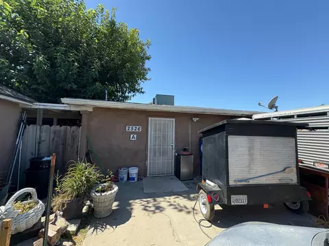 Exterior - 2526 Roeding Rd, Ceres, CA 95307 photo 8 of 11