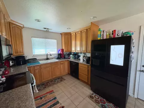 Kitchen - 2526 Roeding Rd, Ceres, CA 95307 photo 3 of 5