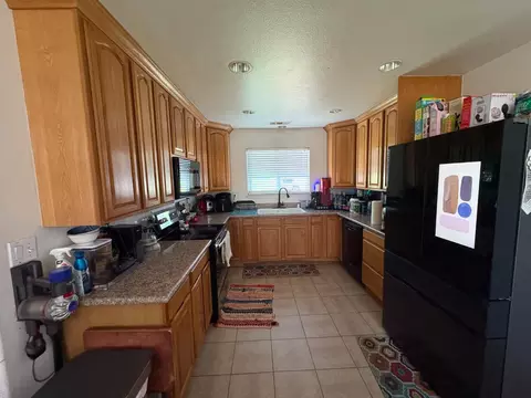 Kitchen - 2526 Roeding Rd, Ceres, CA 95307 photo 1 of 5