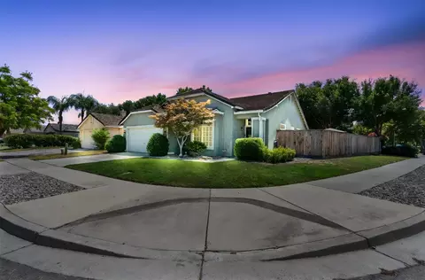 1022 Highlands Park Dr, Ceres, CA 95307 photo 4