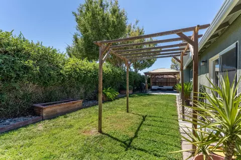 1022 Highlands Park Dr, Ceres, CA 95307 photo 23