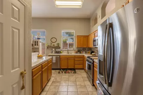 1022 Highlands Park Dr, Ceres, CA 95307 photo 9