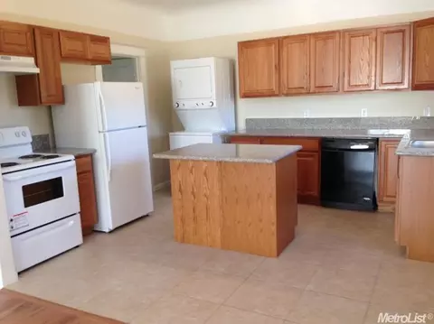 331 Spruce St, Turlock, CA 95380 photo 14