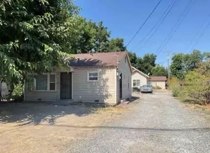 331 Spruce St, Turlock, CA 95380 photo 2