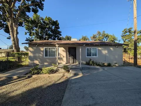 331 Spruce St, Turlock, CA 95380 photo 3