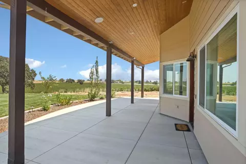 Exterior - 18739 Clements Rd, Lodi, CA 95240 photo 3 of 7