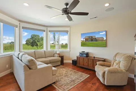 Living - 18739 Clements Rd, Lodi, CA 95240 photo 1 of 2
