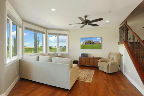 Living - 18739 Clements Rd, Lodi, CA 95240 photo 2 of 2