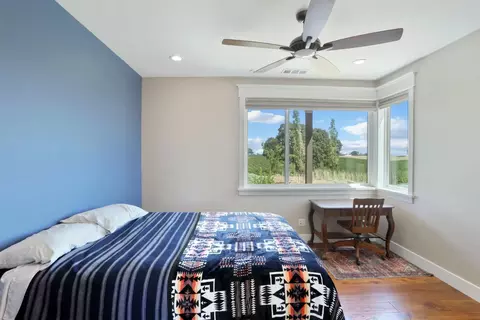 Bedroom - 18739 Clements Rd, Lodi, CA 95240 photo 1 of 3
