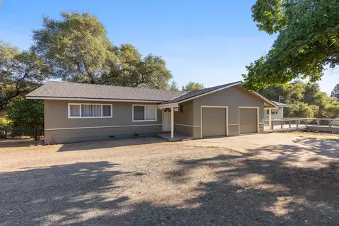 1141 Slade Ln, Auburn, CA 95603