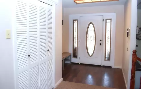 Entry Way - 23866 Buckboard Ct, Sonora, CA 95370 photo 1 of 2