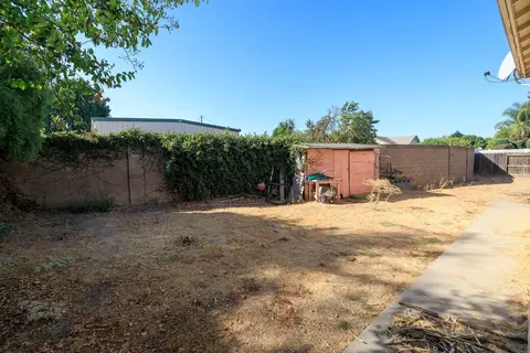 Exterior - 3144 La Costa Ln, Modesto, CA 95355 photo 9 of 9