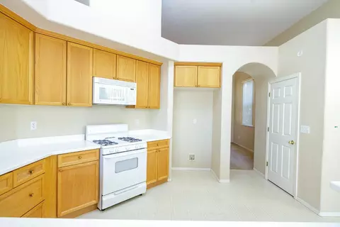 Entry Way - 3144 La Costa Ln, Modesto, CA 95355 photo 2 of 2