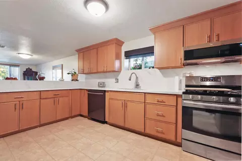 5517 8th St, Keyes, CA 95328 photo 9