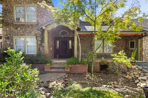 13331 Valley Vista Ct, Pine Grove, CA 95665