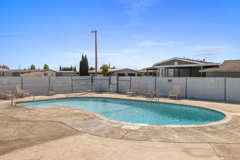 Exterior - 4812 Esmar Rd #2, Ceres, CA 95307 photo 2 of 11