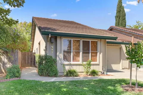 927 La Coruno St, Davis, CA 95618 photo 2