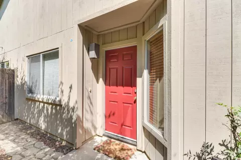 927 La Coruno St, Davis, CA 95618 photo 4