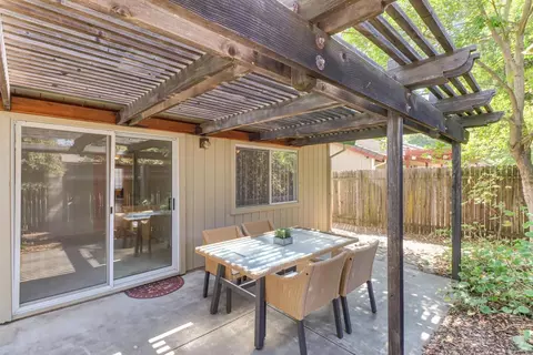 927 La Coruno St, Davis, CA 95618 photo 33