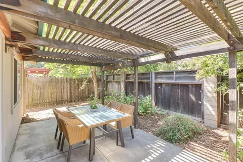 927 La Coruno St, Davis, CA 95618 photo 32