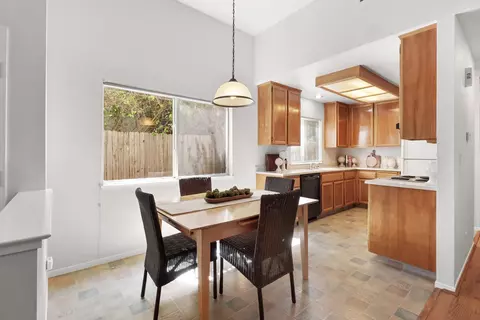 927 La Coruno St, Davis, CA 95618 photo 15