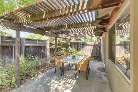 927 La Coruno St, Davis, CA 95618 photo 29