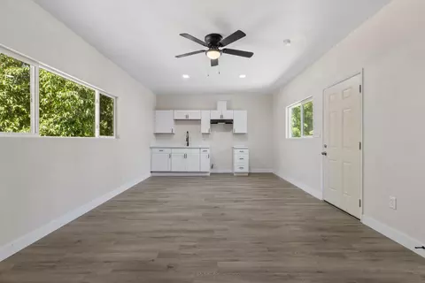 525 E Marshall St, Turlock, CA 95380 photo 17
