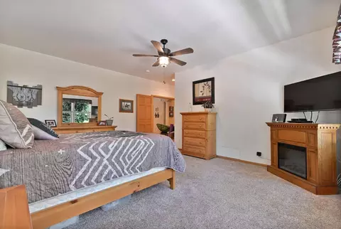 Bedroom - 13680 Elderberry Dr, Pine Grove, CA 95665 photo 4 of 6