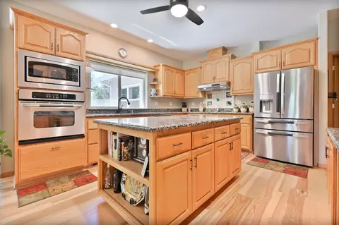 Kitchen - 13680 Elderberry Dr, Pine Grove, CA 95665 photo 2 of 5