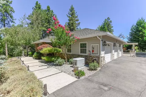 Exterior - 13680 Elderberry Dr, Pine Grove, CA 95665 photo 14 of 20