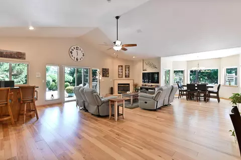 Living - 13680 Elderberry Dr, Pine Grove, CA 95665 photo 2 of 3