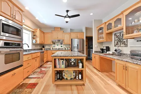 Kitchen - 13680 Elderberry Dr, Pine Grove, CA 95665 photo 1 of 5