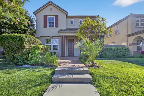 1752 Parkway Dr, Folsom, CA 95630
