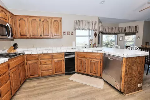 Kitchen - 5560 Getta Way, Pilot Hill, CA 95664 photo 2 of 6