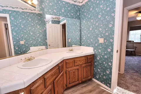 Bath - 5560 Getta Way, Pilot Hill, CA 95664 photo 5 of 7