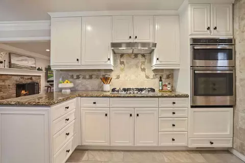 Kitchen - 2108 Cabrillo Cir, Lodi, CA 95242 photo 3 of 6